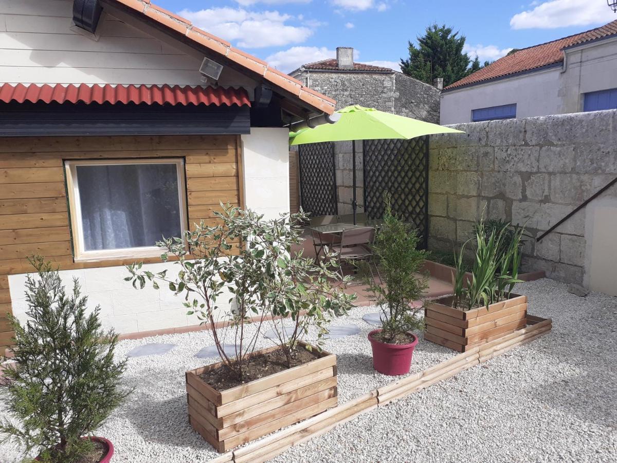 Le Clos Des Passiflores Пон Екстер'єр фото