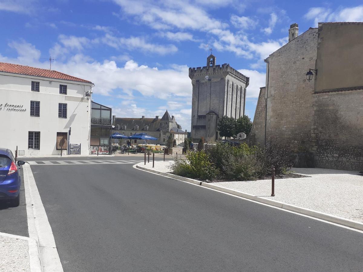 Le Clos Des Passiflores Пон Екстер'єр фото