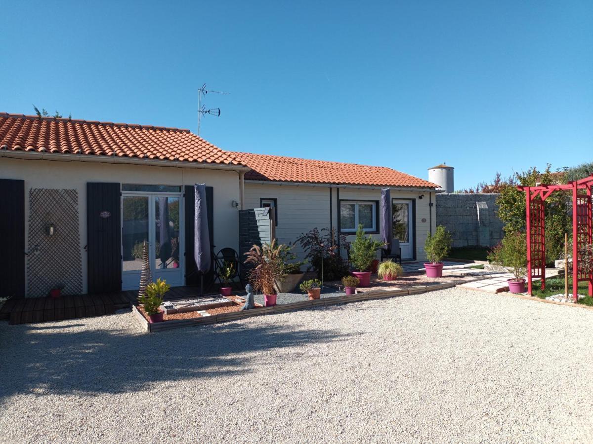Le Clos Des Passiflores Пон Екстер'єр фото