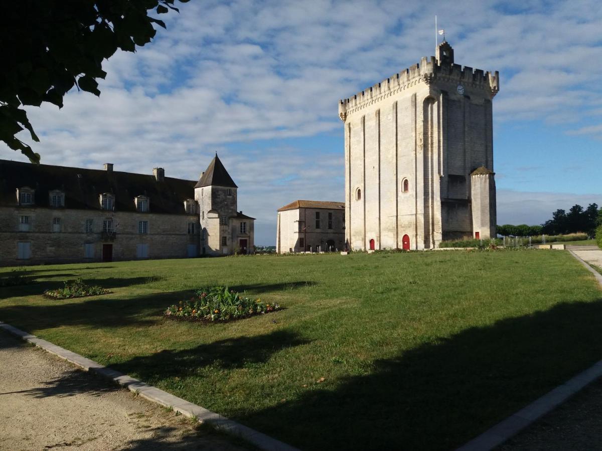 Le Clos Des Passiflores Пон Екстер'єр фото