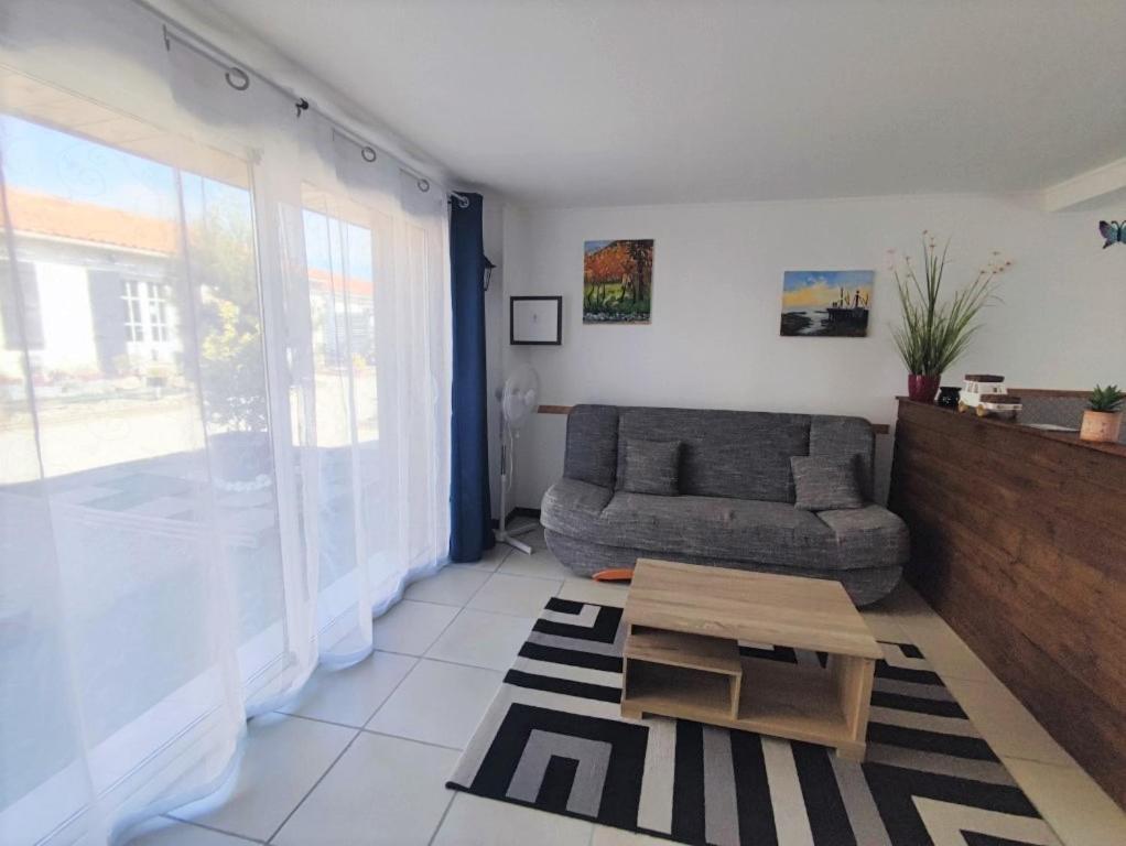 Le Clos Des Passiflores Пон Екстер'єр фото