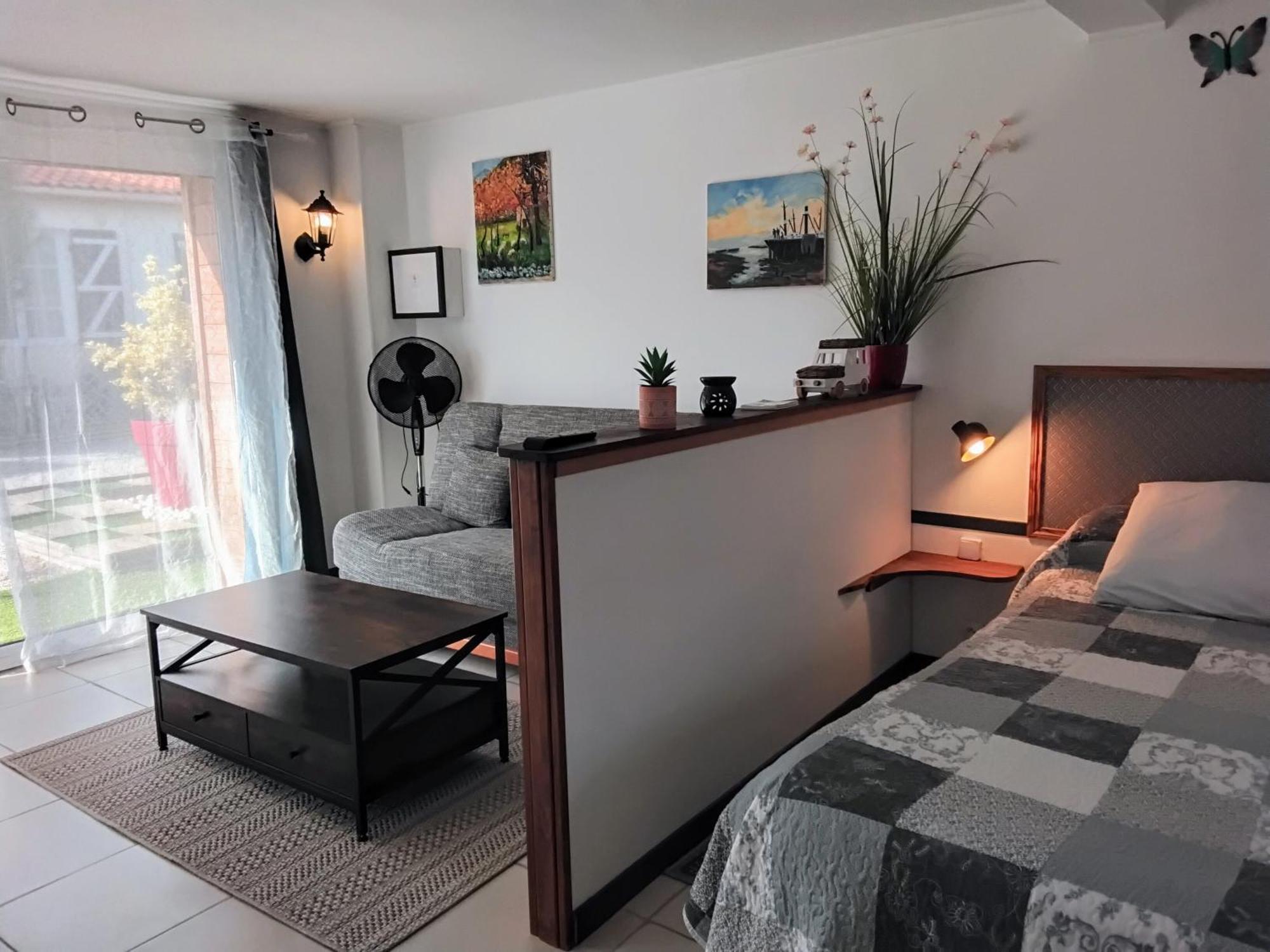 Le Clos Des Passiflores Пон Екстер'єр фото