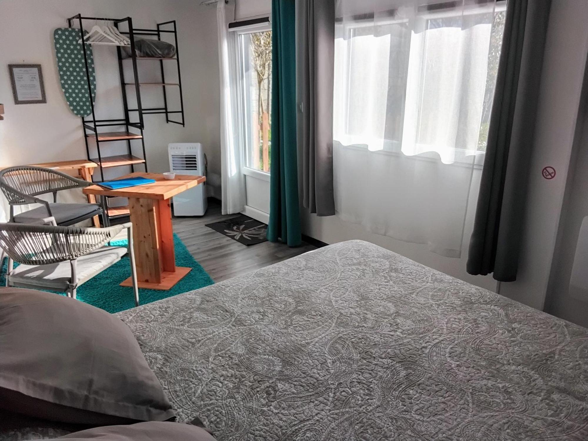 Le Clos Des Passiflores Пон Екстер'єр фото